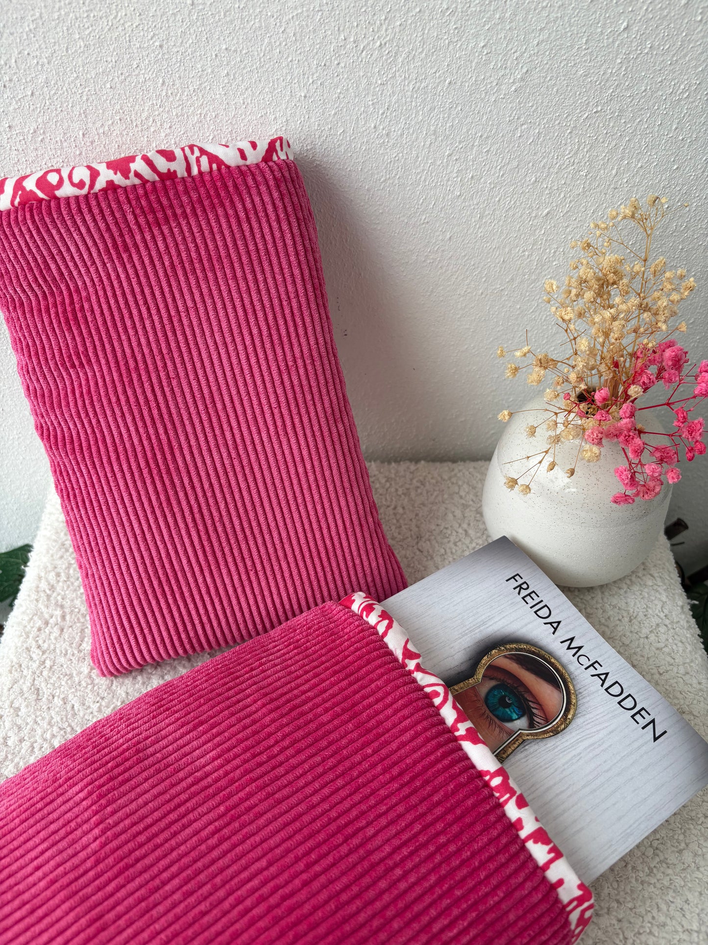 Grande housse livre framboise